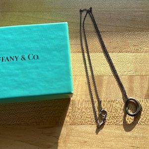 Tiffany and Co. heart necklace, silver, vintage 30 years old but only worn 10 X